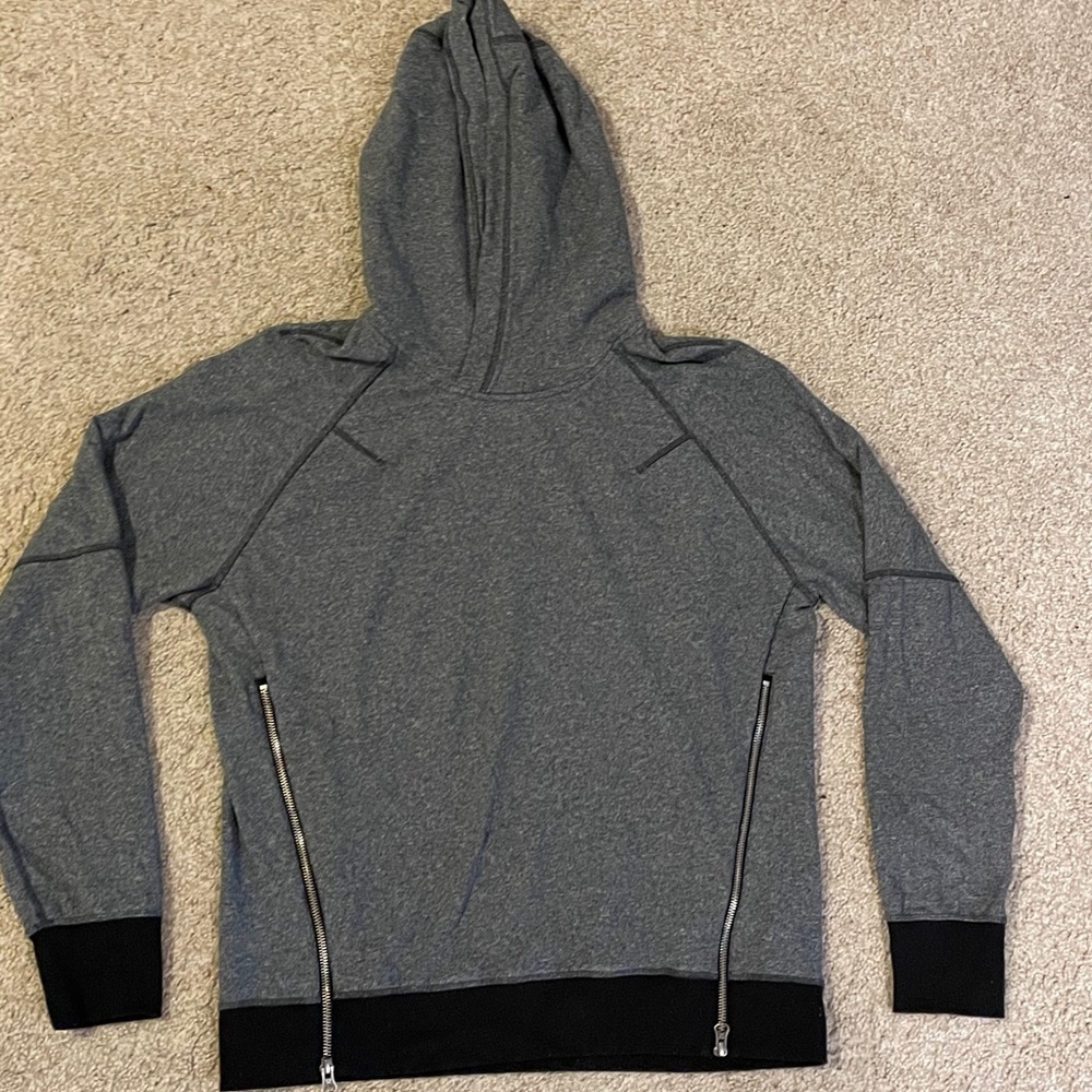 Lululemon Sweatshirt